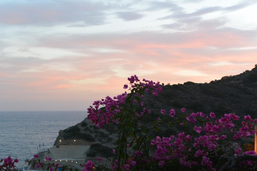 Hotel Hariklia Agia Galini  Exterior photo